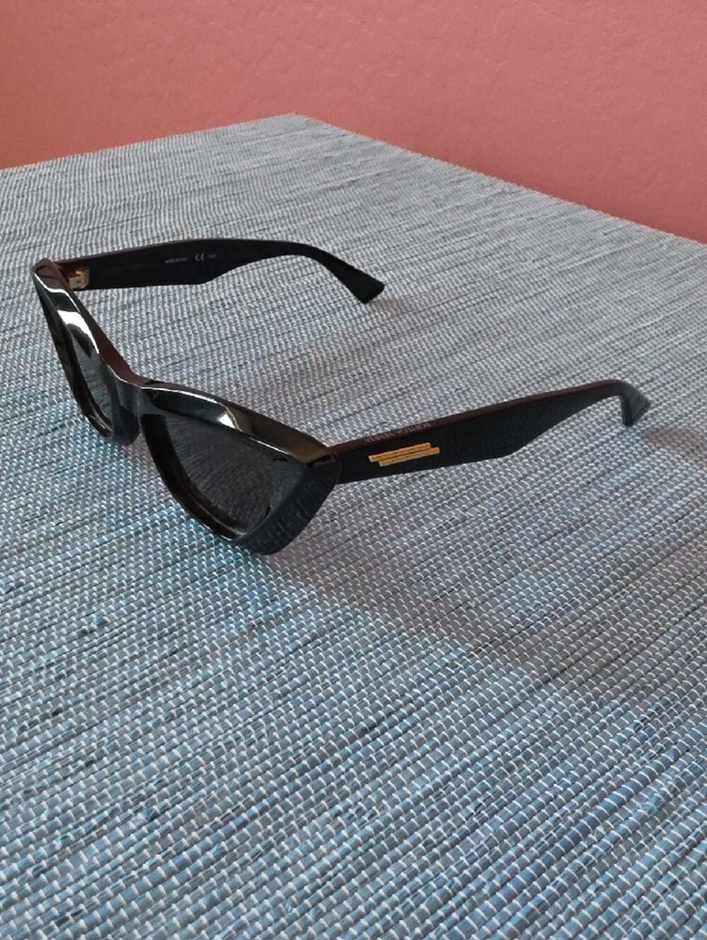 Bottega Veneta Black Cat-Eye Sunglasses - Picture 2 of 4